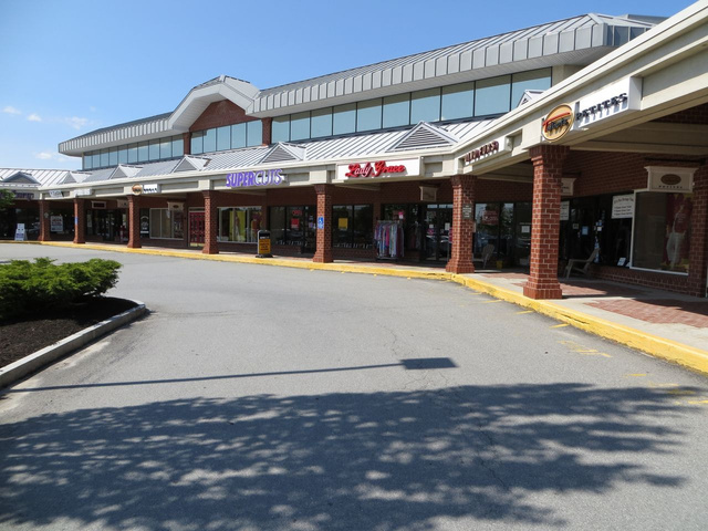 03 - Storefront Wide View.jpg