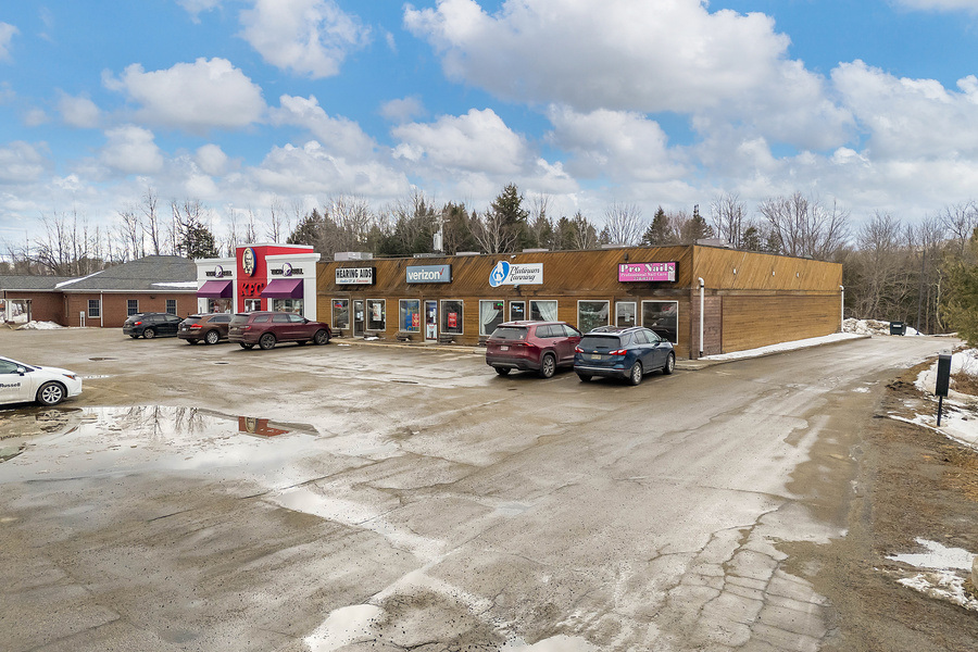 core-flyer-adcbc36c30fcc22fd723-369-Wilton-Rd-Farmington-3-page-3-photo.jpg